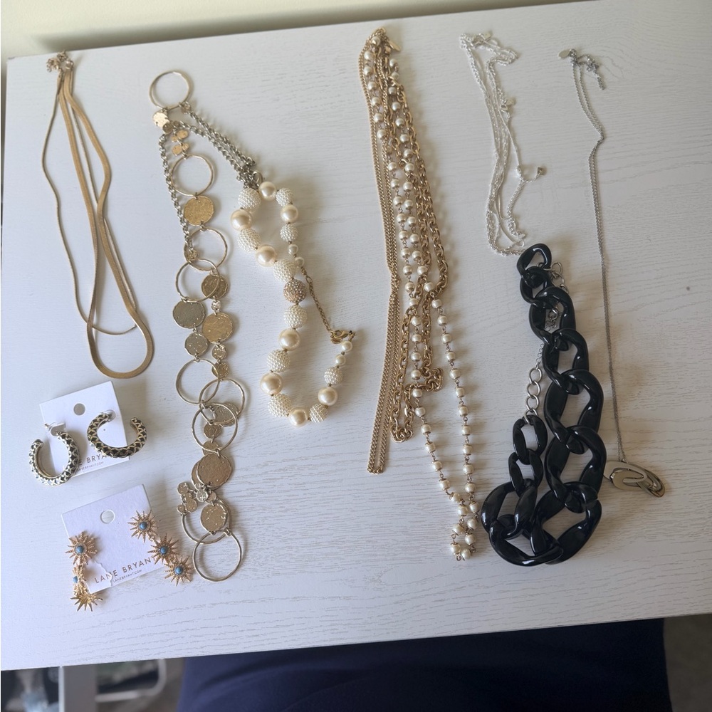 Mixed Professional Jewelry (Necklaces & Earrings)